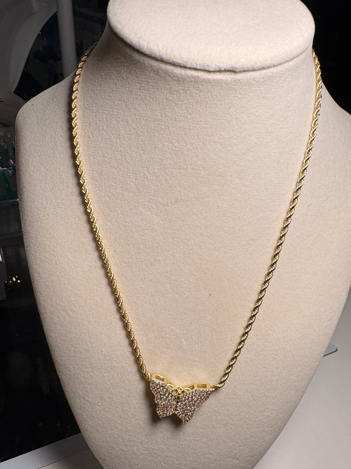 BTRFLY NECKLACE😽